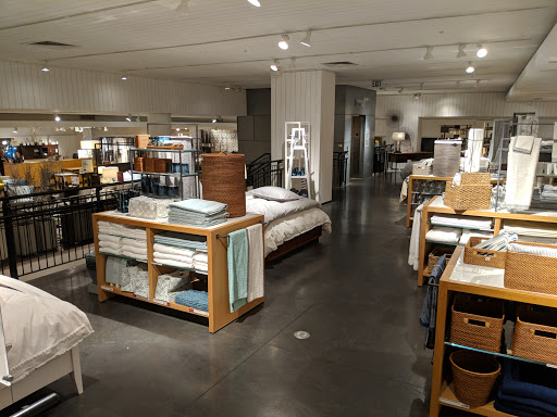 Furniture Store «Crate and Barrel», reviews and photos, 2801 W Big Beaver Rd, Troy, MI 48084, USA