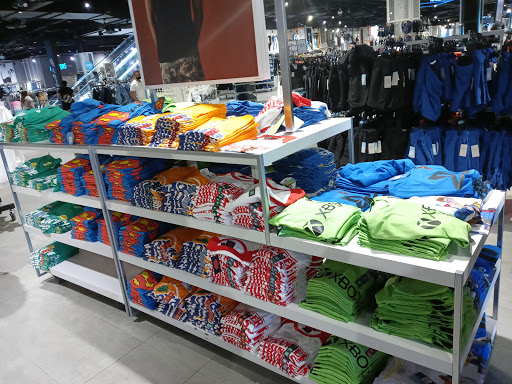 Shopping Mall «Willow Grove Park Mall», reviews and photos, 2500 W Moreland Rd, Willow Grove, PA 19090, USA