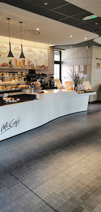 Atmosphère du Restauration rapide McDonald's à Saint-Laurent-de-la-Salanque - n°11