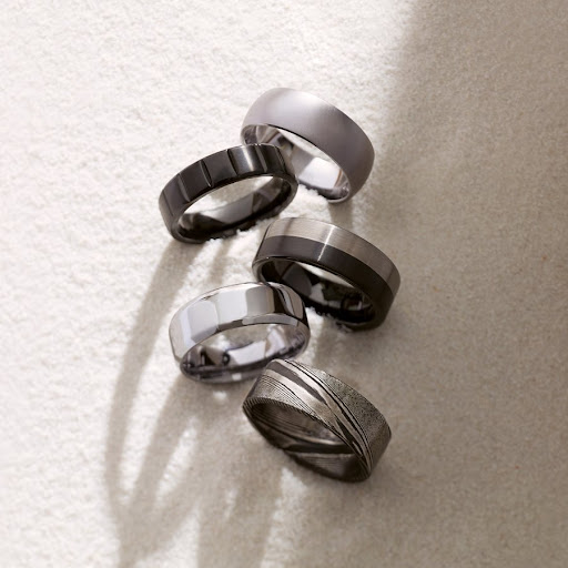 Wholesale Jeweler «Downtown Goldsmith», reviews and photos, 139 N Woodland Blvd, DeLand, FL 32720, USA