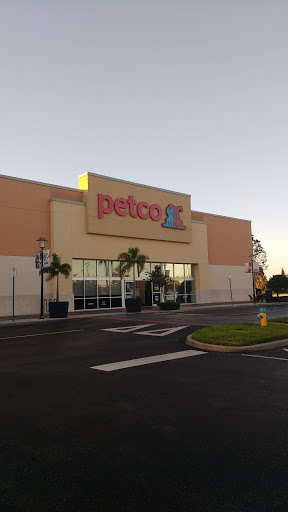 Pet Supply Store «Petco Animal Supplies», reviews and photos, 3246 N John Young Pkwy, Kissimmee, FL 34741, USA