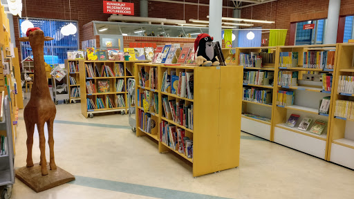 Itäkeskuksen kirjasto