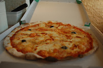 Plats et boissons du Pizzeria Pizza Drive à Saint-Cannat - n°3