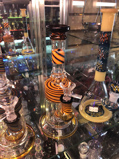 Tobacco Shop «Sky Zone Smoke Shop», reviews and photos, 2664 Broadway, Redwood City, CA 94063, USA