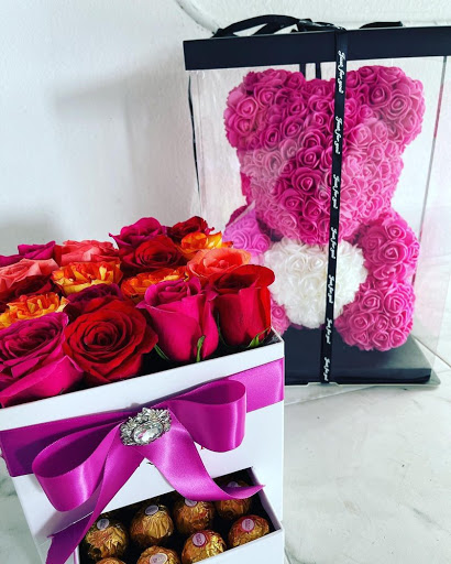 Rumi & Sadies WholeSale Floral Supply and Gifts