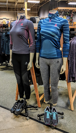 Camping Store «REI», reviews and photos, 970 W Eisenhower Pkwy, Ann Arbor, MI 48103, USA