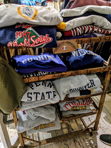 Vintage Clothing Store «10 ft Single by Stella Dallas», reviews and photos, 285 N 6th St, Brooklyn, NY 11211, USA