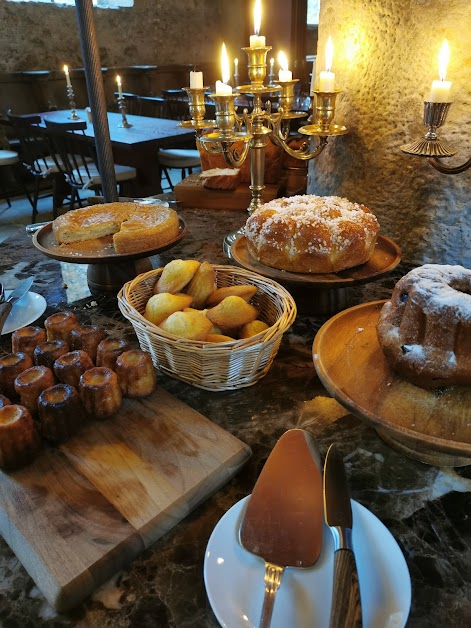 Buffet-Déjeuner-Bŕunch aux Vaux de Cernay à Cernay-la-ville