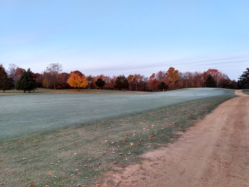 Golf Course «Bluff Creek Golf Course», reviews and photos, 1025 Creekwood Dr, Chaska, MN 55318, USA