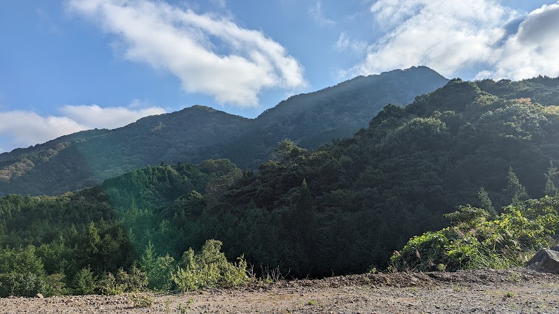 鹿嵐山 駐車場