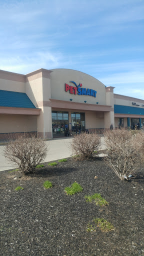 Pet Supply Store «PetSmart», reviews and photos, 8281 Troy Pike, Huber Heights, OH 45424, USA