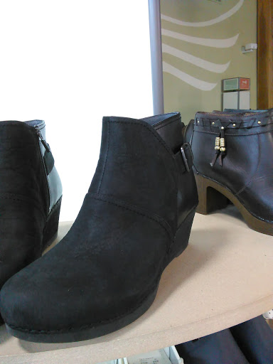 Shoe Store «Dansko Company Store», reviews and photos, 33 Federal Blvd, West Grove, PA 19390, USA