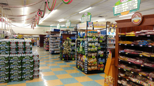 Grocery Store «Supreme Shop n Bag», reviews and photos, 4301 Walnut St, Philadelphia, PA 19104, USA