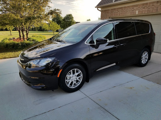 Car Dealer «Brighton Chrysler Dodge Jeep Ram», reviews and photos, 9827 E Grand River Ave, Brighton, MI 48116, USA