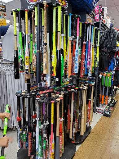 Sporting Goods Store «Big 5 Sporting Goods», reviews and photos, 510 N Victory Blvd, Burbank, CA 91502, USA