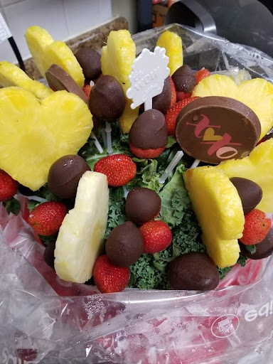 Gift Shop «Edible Arrangements», reviews and photos, 284 E Travelers Trail, Burnsville, MN 55337, USA