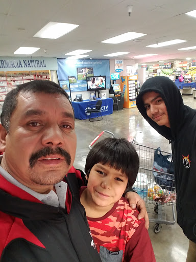Grocery Store «El Super», reviews and photos, 9710 Woodman Ave, Pacoima, CA 91331, USA