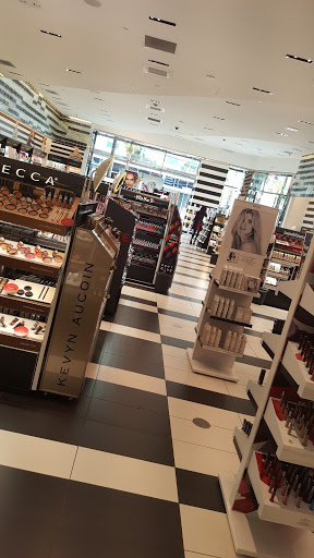 Cosmetics Store «SEPHORA», reviews and photos, 270 N Beverly Dr, Beverly Hills, CA 90210, USA