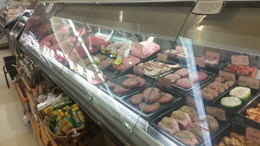 Grocery Store «D & W Fresh Market», reviews and photos, 2103 Parkview Ave, Kalamazoo, MI 49008, USA