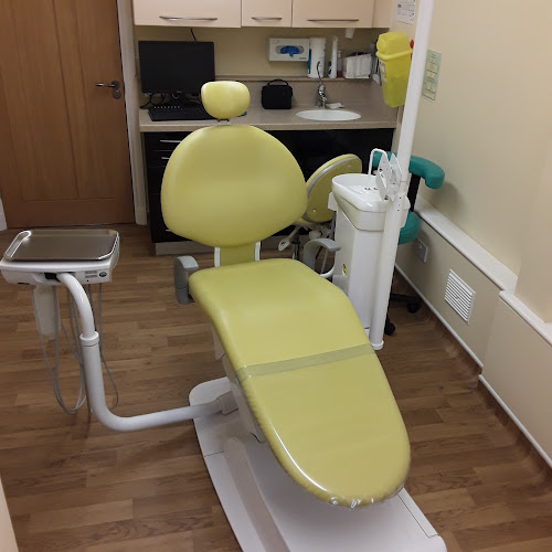 Reviews of Nayland Dental and Cosmetic Clinic in Colchester - Dentist