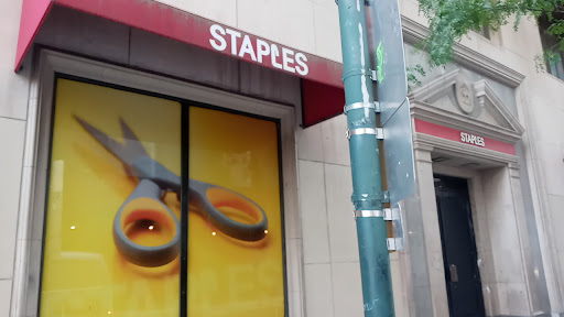 Office Supply Store «Staples», reviews and photos, 1500 Chestnut St, Philadelphia, PA 19102, USA