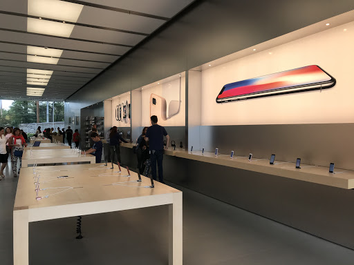 Computer Store «Apple Manhasset», reviews and photos, 1900 Northern Blvd, Manhasset, NY 11030, USA