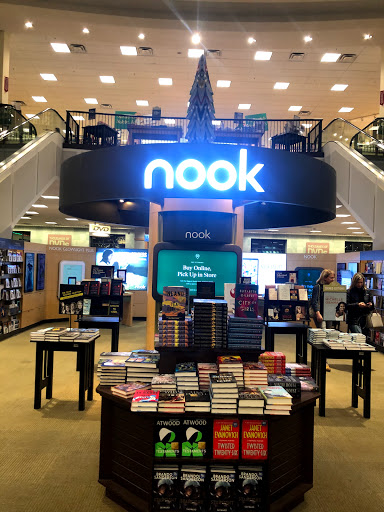 Book Store «Barnes & Noble», reviews and photos, 1430 Plaza Pl, Southlake, TX 76092, USA