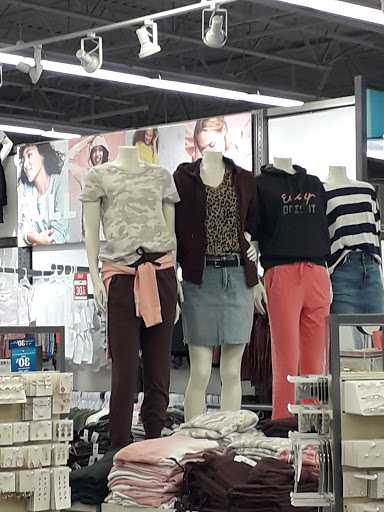 Clothing Store «Old Navy», reviews and photos, 1 Worcester Rd, Framingham, MA 01701, USA