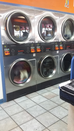 Laundromat «Laundromax», reviews and photos, 837 S Prairie Ave, Inglewood, CA 90301, USA