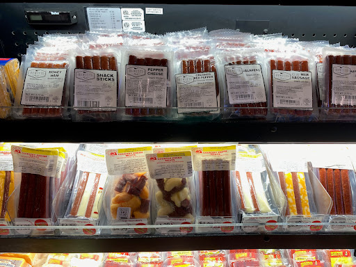 Convenience Store «Weiler Convenience Stores», reviews and photos, 2401 E 4th St, Marshfield, WI 54449, USA