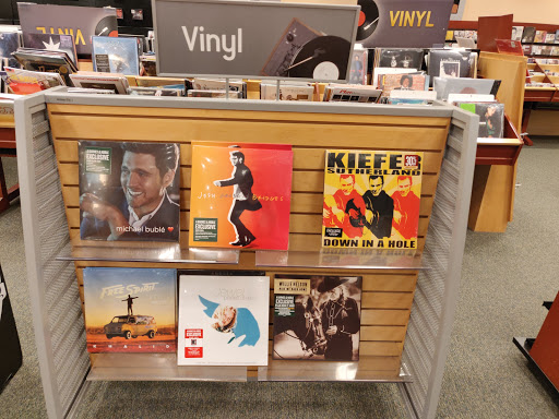 Book Store «Barnes & Noble», reviews and photos, 1212 Greenbrier Pkwy, Chesapeake, VA 23320, USA