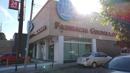 Super Farmacia Avenida Universidad 138, Universidad, 76028 Santiago De Querétaro, Qro. Mexico
