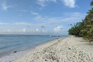 Hulhumaale Public Beach image