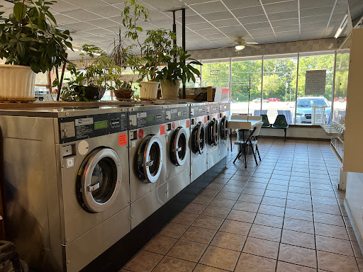 Dry Cleaner «Clothes Basket», reviews and photos, 1429 W Sherman Blvd, Muskegon, MI 49441, USA