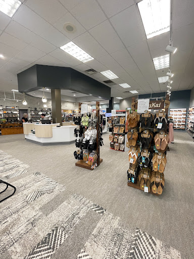 Shoe Store «Roderer Shoe Center», reviews and photos, 316 E Stroop Rd, Dayton, OH 45429, USA