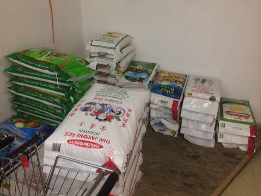 Asian Grocery Store «A&T Asian Market», reviews and photos, 347 N Mclean Blvd, South Elgin, IL 60177, USA