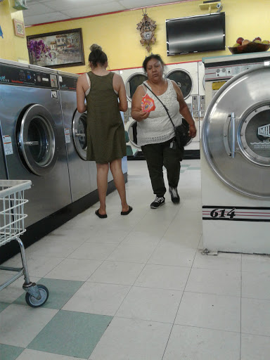 Laundromat «Lomita Coin Laundry», reviews and photos, 1838 Lomita Blvd, Lomita, CA 90717, USA