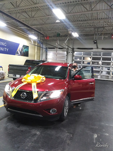 Used Car Dealer «CarMax», reviews and photos, 10221 E Kellogg Ave, Wichita, KS 67207, USA