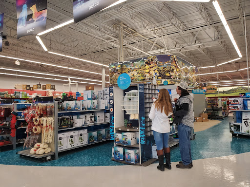 Pet Supply Store «Petco Animal Supplies», reviews and photos, 217 Oak Lee Dr #16, Ranson, WV 25438, USA