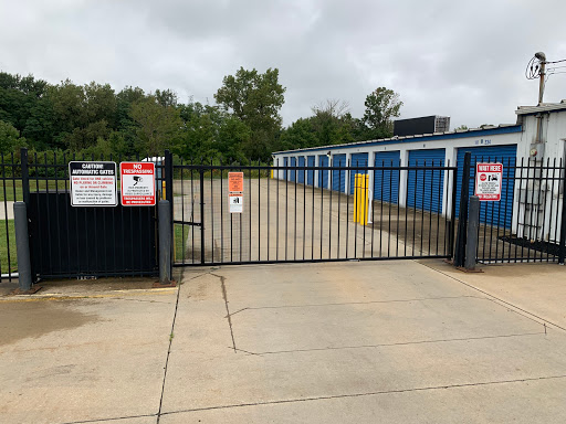 Self-Storage Facility «Lake Self Storage», reviews and photos, 1285 N Ridge Rd, Painesville, OH 44077, USA