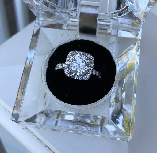 Jewelry Store «Joe Escobar Diamonds», reviews and photos, 450 E Hamilton Ave, Campbell, CA 95008, USA