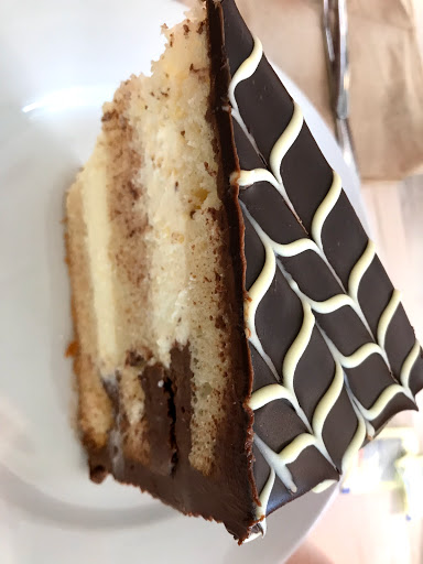 Cafe «Mad Hatter Cafe + Bakeshop», reviews and photos, 1802 W Main St, Durham, NC 27705, USA