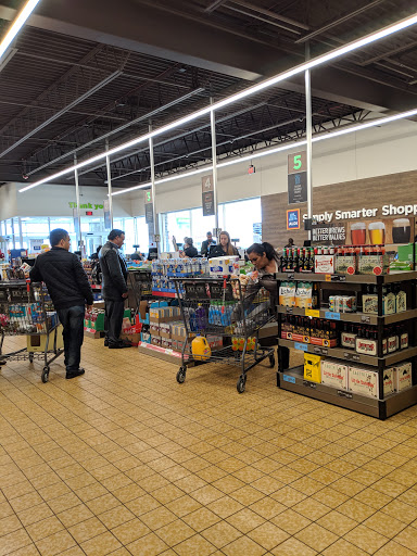 Supermarket «ALDI», reviews and photos, 799 Summit St, Elgin, IL 60120, USA