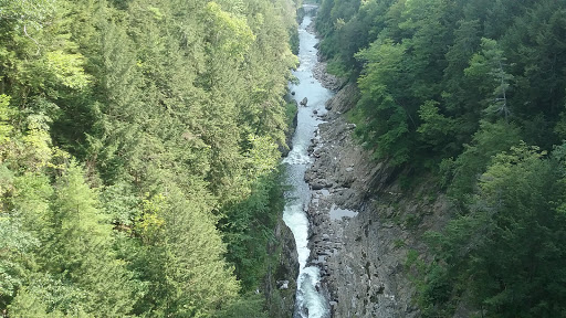 Gift Shop «Quechee Gorge Gifts & Sportswear», reviews and photos, 6053 Woodstock Rd, Quechee, VT 05059, USA