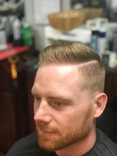 Barber Shop «Brians man cave barbershop», reviews and photos, 3975 N Mt Juliet Rd, Mt Juliet, TN 37122, USA