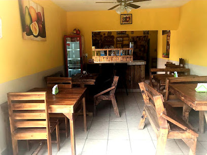 Flores Snack Bar - Calle Emiliano Zapata, Blvrd El Refugio #147, 79656 Cd Fernández, S.L.P., Mexico