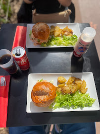 Hamburger du Restaurant L'Heure Tourne à Annecy - n°13