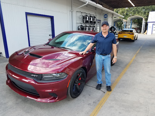 Used Car Dealer «Bluebonnet Chrysler Dodge», reviews and photos, 547 S Seguin Ave, New Braunfels, TX 78130, USA