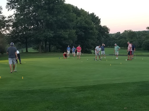 Golf Course «Topstone Golf Course», reviews and photos, 516 Griffin Rd # A, South Windsor, CT 06074, USA