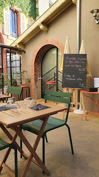 Atmosphère du Restaurant français Restaurant Café-Théâtre La Charrette à Romans-sur-Isère - n°9